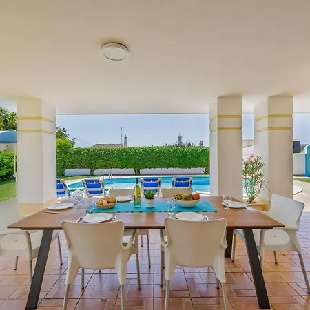 Villa Ventura By *